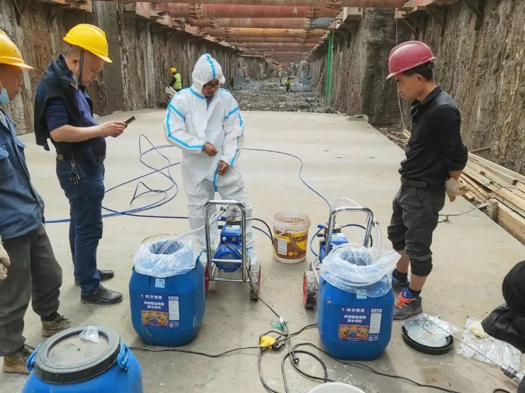 丙烯酸鹽噴膜防水材料 丙烯酸鹽噴膜防水材料