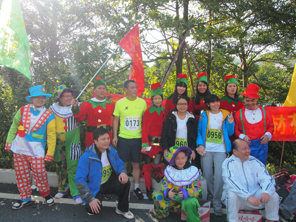 青龍參賽隊員合影 青龍公司