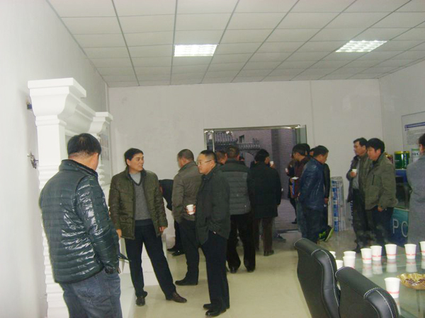 與會嘉賓參觀青龍北京分公司展廳 北京防水