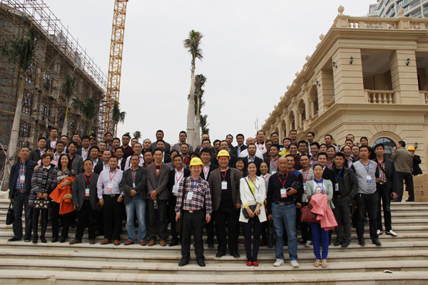 代理商參觀青龍GRC工程節(jié)慶廣場 三亞防水